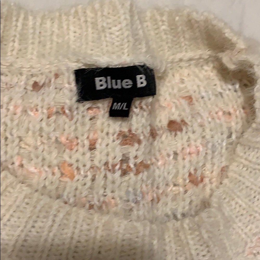 Sweater - Picture 3 of 4